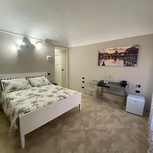 Pensión Paradiso